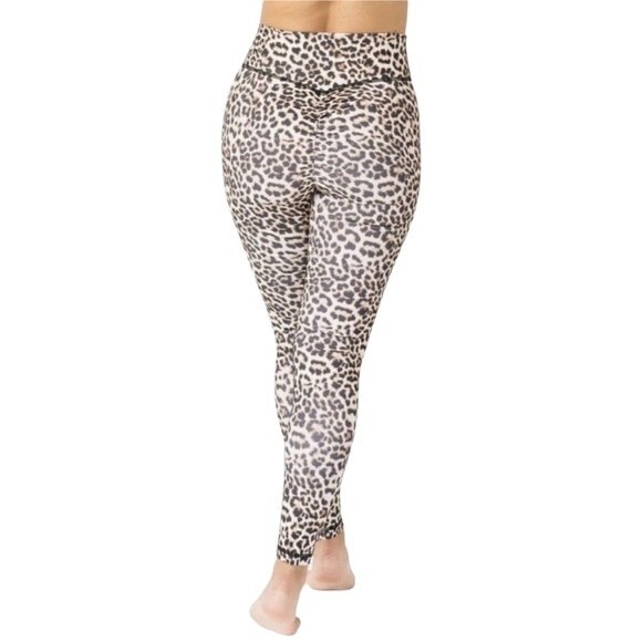 Zyia Active Leopard Brilliant Scrunchy What Hi-Rise Leggings Activewear Yoga Gym - Picture 16 of 16